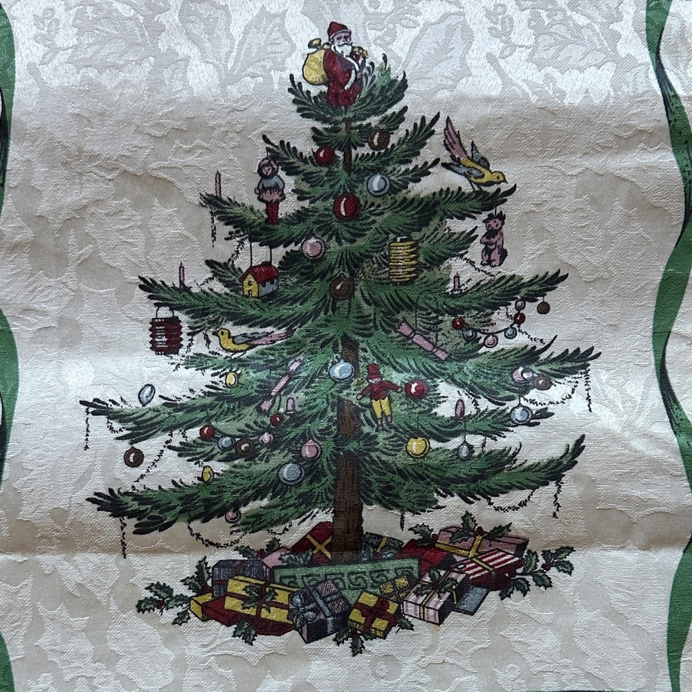 Spode Christmas Tree Table Runner - Green and Cream